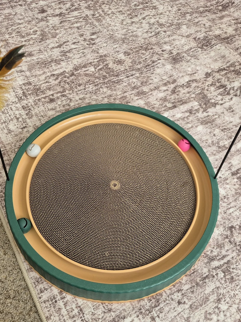 20 Inch Round Cat Scratcher Bed With Ball Track Interactive